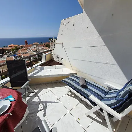 Pueblo Canario, Fantastic Sea View, Balcony, Only 450 M To The Beach, Wifi *