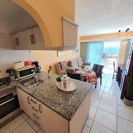 Daire Pueblo Canario, Fantastic Sea View, Balcony, Only 450 M To The Beach, Wifi