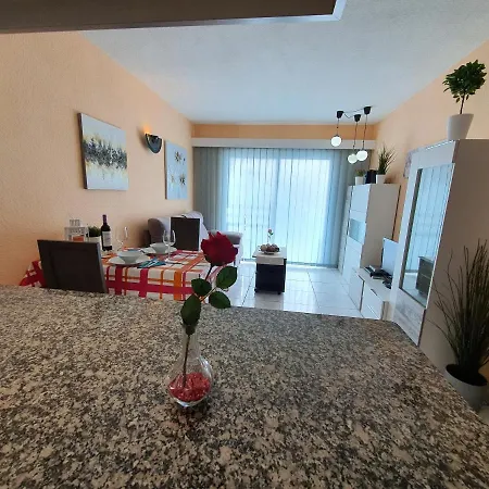 Daire Pueblo Canario, Fantastic Sea View, Balcony, Only 450 M To The Beach, Wifi Playa Feñabe